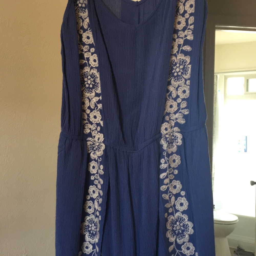 Blue Embroidered romper - Picture 2 of 2